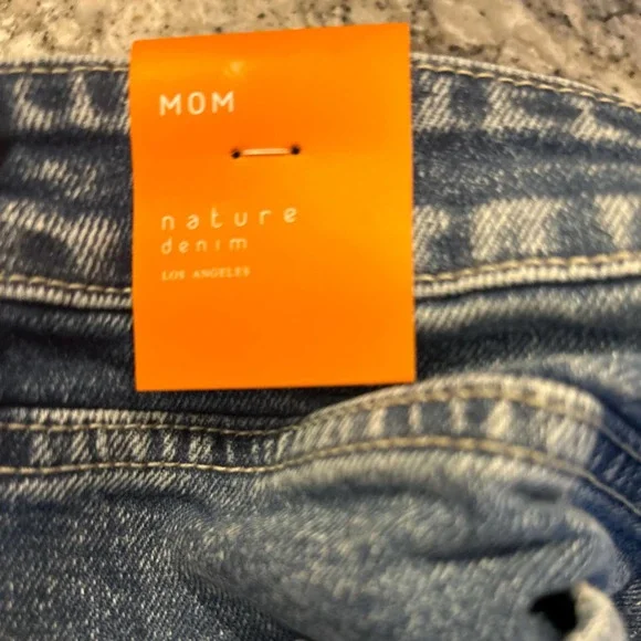 Nature Denim Mom Jean Size 29 - Picture 4 of 5